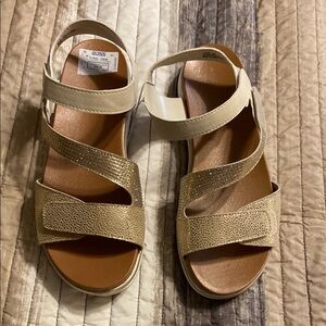 Elegant Gold Strappy Sandals